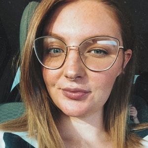 Meet your Posher, Alexus